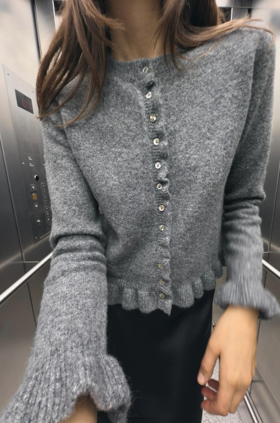 BINKY - FRILL WOOL CARDIGAN