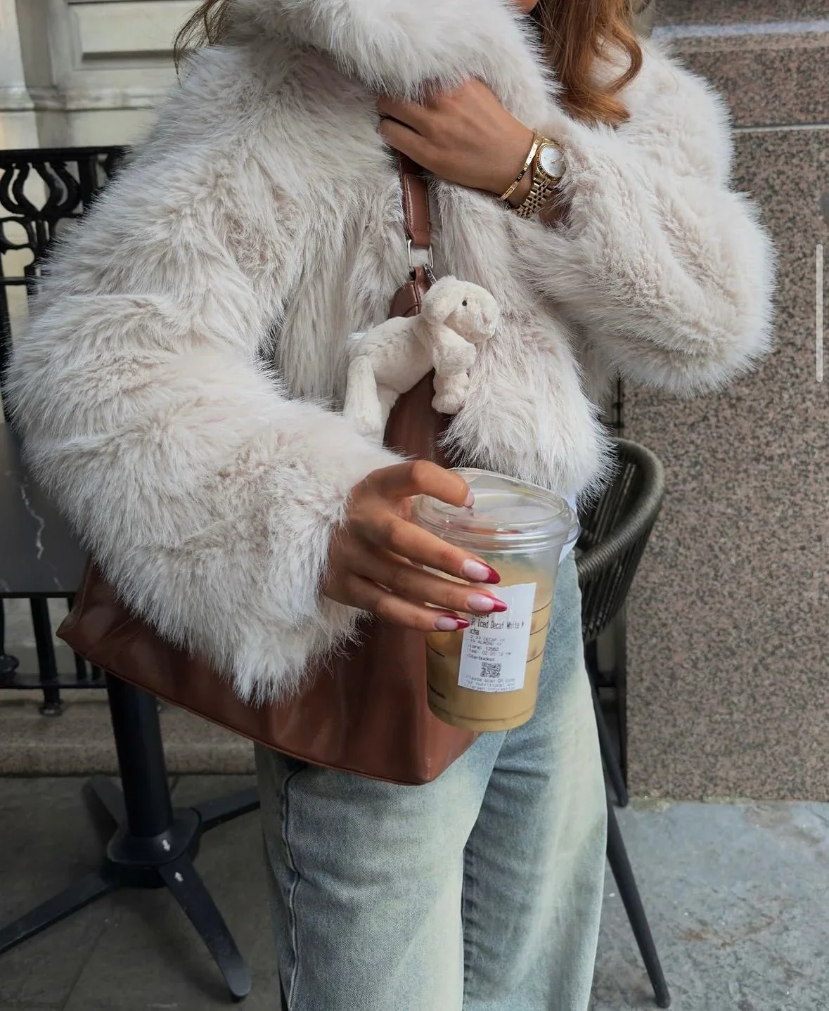 DEMURE - FAUX FUR COAT - Image 2