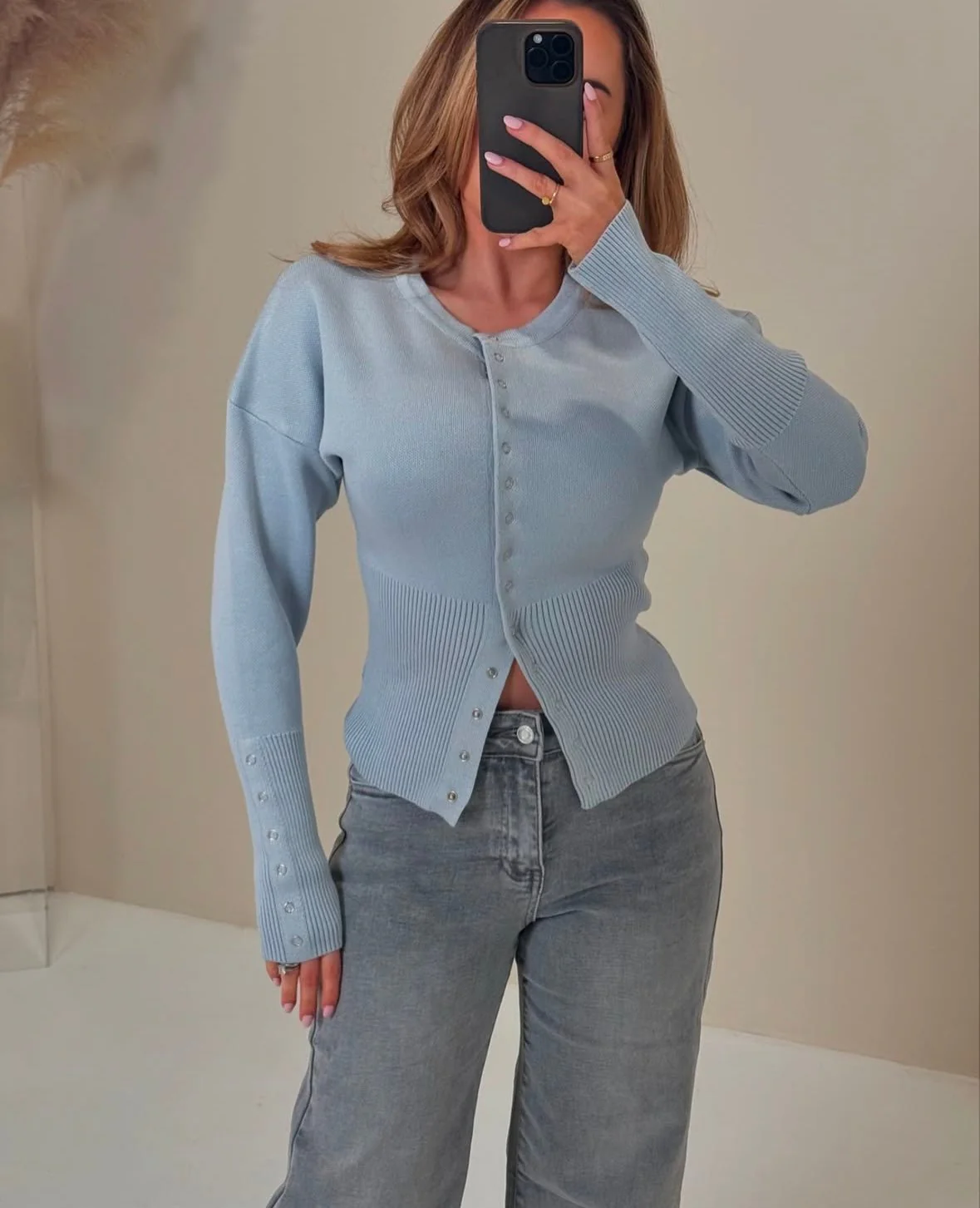 GINA - RIBBED BUTTON CARDIGAN - Image 3