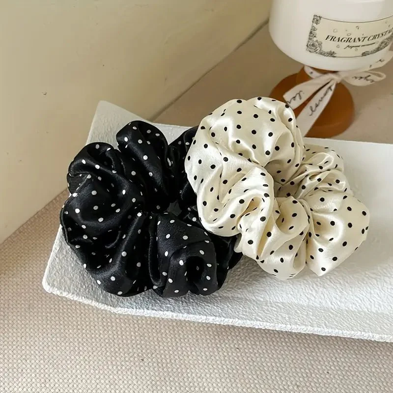 HETTY - 2 PACK POLKA DOT SCRUNCHIES - Image 2