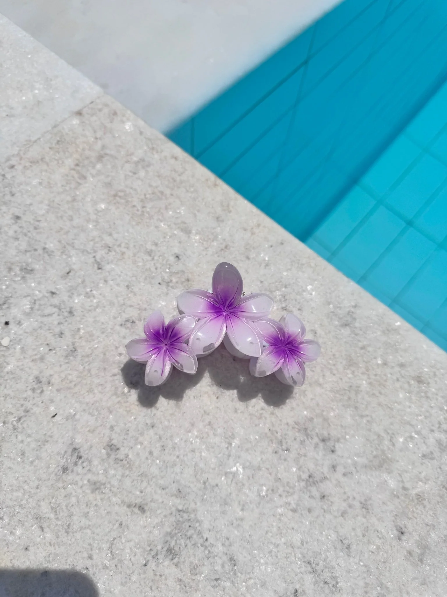 LILLY - FLOWER CLAW CLIP - Image 3