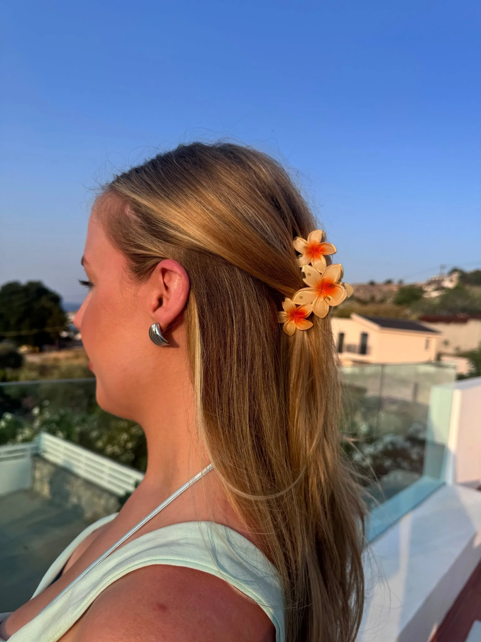 LILLY - FLOWER CLAW CLIP
