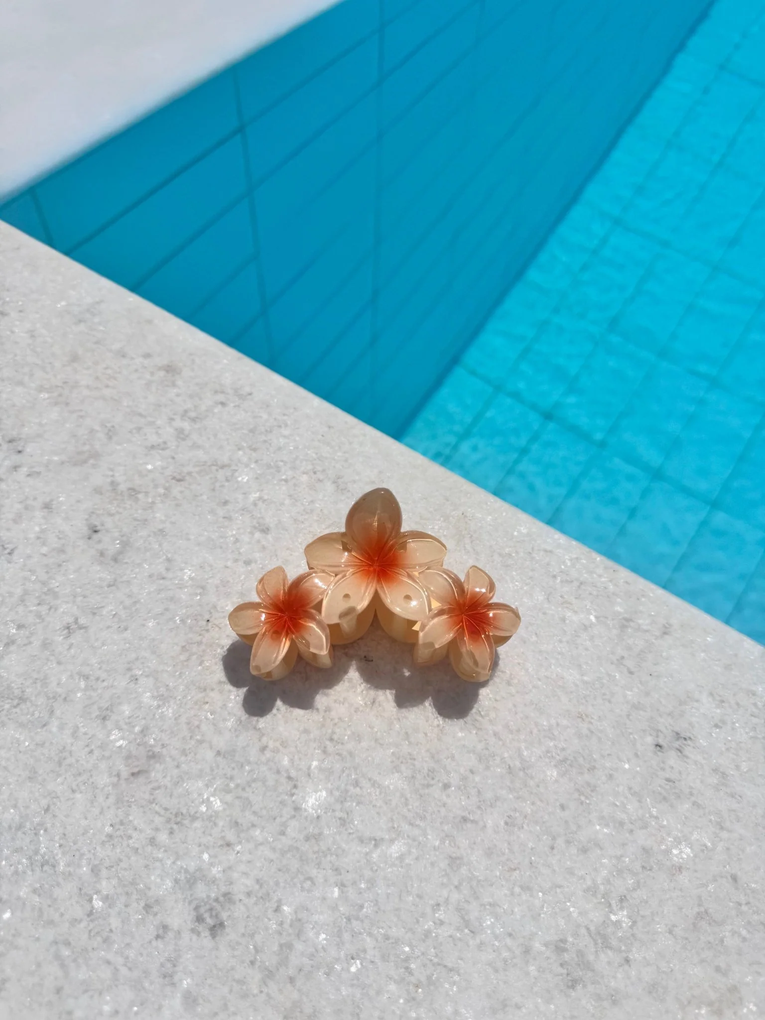 LILLY - FLOWER CLAW CLIP - Image 3