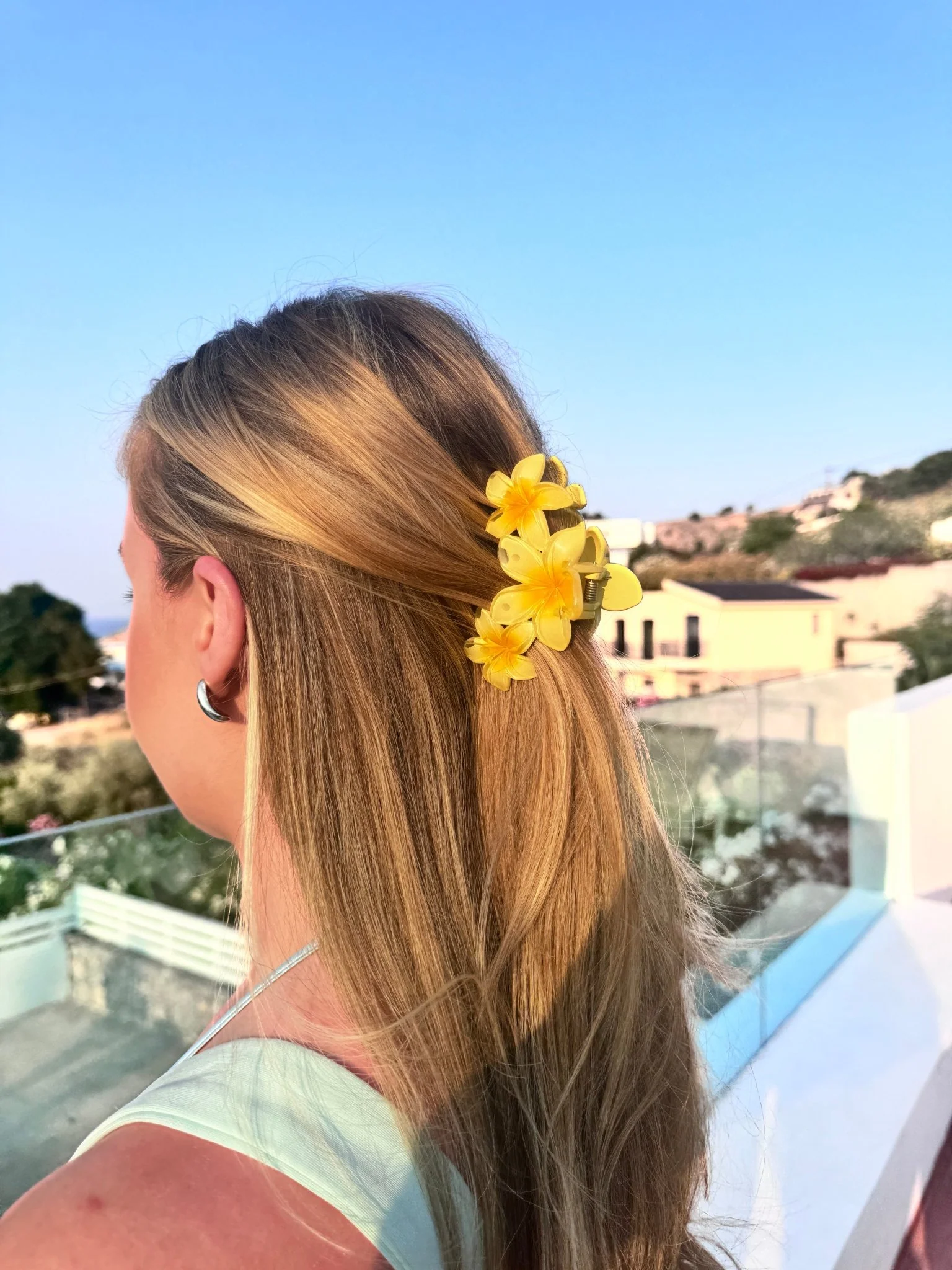 LILLY - FLOWER CLAW CLIP - Image 4