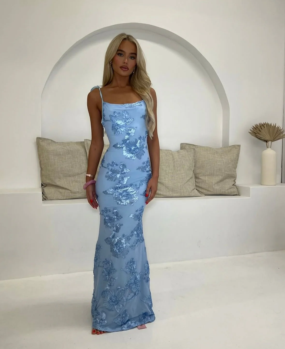 ROSA - FLORAL DETAILED MAXI DRESS